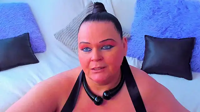 Snapshot of MilanaBiegert chatting on 03/02/25, 12:03 MilanaBiegert online show from 03/02/25, 12:03