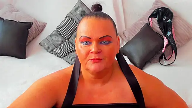 Snapshot of MilanaBiegert chatting on 10/08/25, 07:10 MilanaBiegert online show from 10/08/25, 07:10