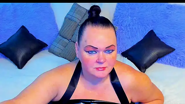 MilanaBiegert online show from 11/04/25, 05:44