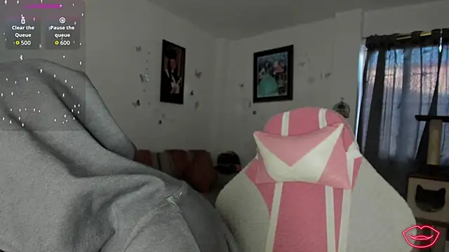 Snapshot of katty_snow chatting on 09/25/25, 10:16 katty snow online show from 09/25/25, 10:16