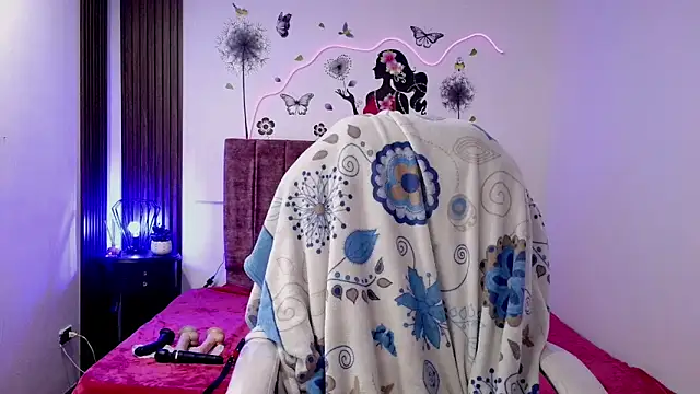 elena detroya online show from 12/15/25, 12:33