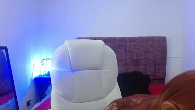 elena detroya online show from 03/10/25, 12:49