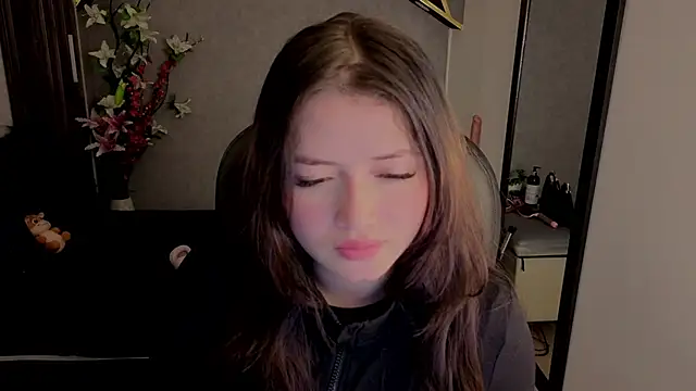 almma shy online show from 10/22/25, 01:21