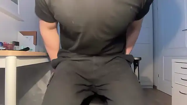 jungcock3210 online show from 01/12/26, 11:39