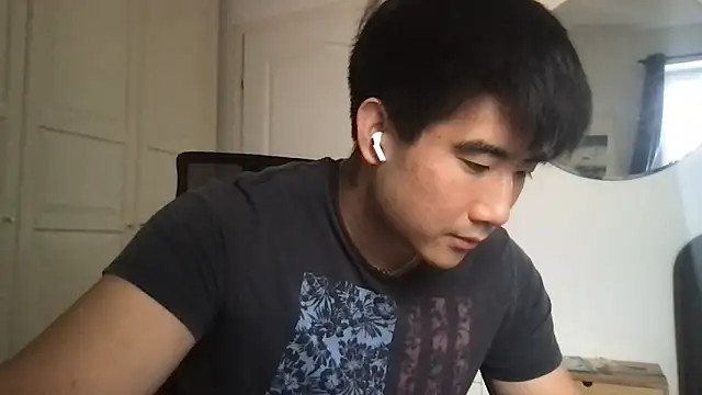 jungcock3210 online show from 10/15/25, 12:02