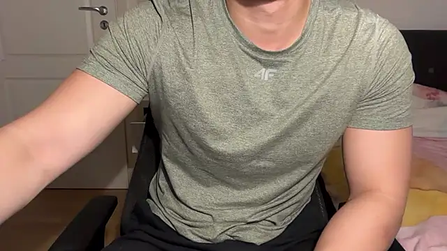 jungcock3210 online show from 11/07/25, 05:39