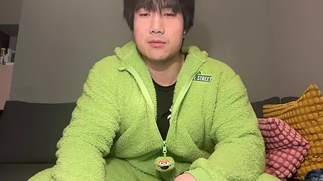 jungcock3210 online show from 12/15/25, 05:19