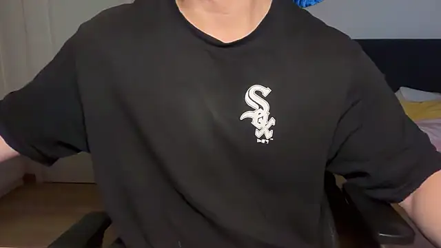 jungcock3210 online show from 12/04/25, 01:43