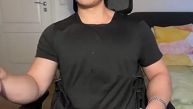 jungcock3210 online show from 11/13/25, 02:32