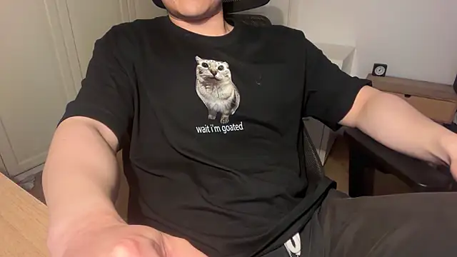 jungcock3210 online show from 03/08/26, 04:21