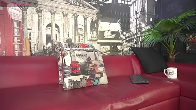 Snapshot of THIAGOXBIG chatting on 10/21/25, 09:47 THIAGOXBIG online show from 10/21/25, 09:47