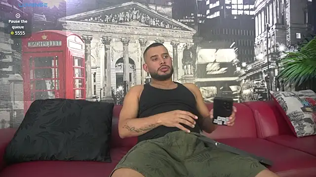 Snapshot of THIAGOXBIG chatting on 10/14/25, 09:47 THIAGOXBIG online show from 10/14/25, 09:47