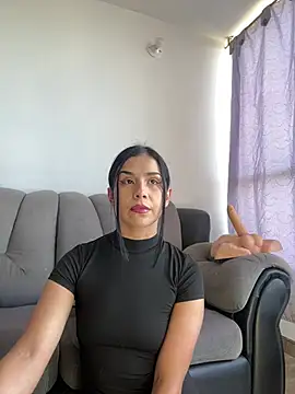 Snapshot of Nikothyna chatting on 06/11/26, 04:59 Nikothyna online show from 06/11/26, 04:59