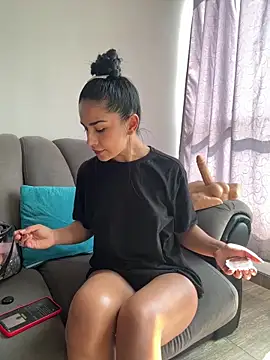 Nikothyna online show from 12/17/25, 06:35