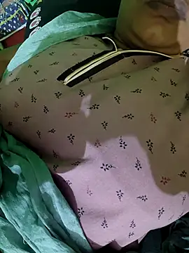 sexychutxxx7 online show from 04/11/26, 07:56