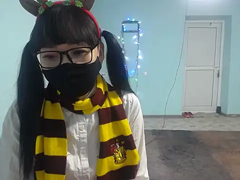 elllaaxx online show from 12/18/25, 04:50