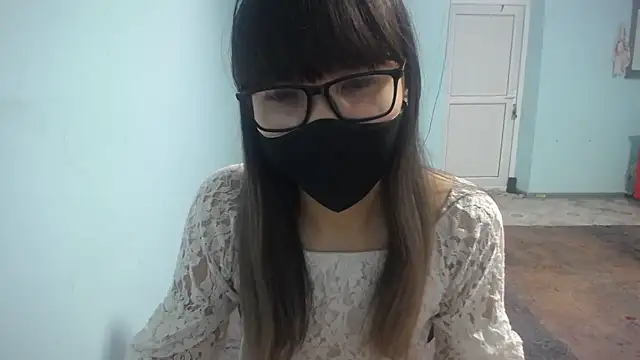 elllaaxx online show from 11/17/25, 04:16