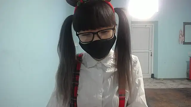 elllaaxx online show from 10/30/25, 03:49