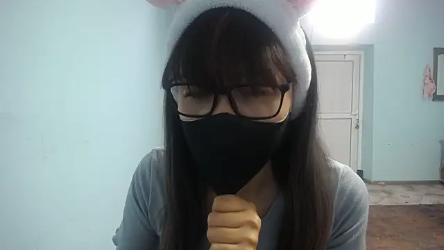 elllaaxx online show from 10/17/25, 04:27