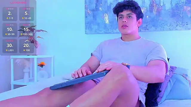 arminjones1 online show from 10/22/25, 04:01