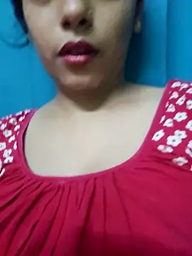 Snapshot of sexyindi_couple chatting on 09/26/25, 06:09 sexyindi couple online show from 09/26/25, 06:09