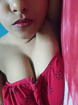 Snapshot of sexyindi_couple chatting on 07/31/26, 07:41 sexyindi couple online show from 07/31/26, 07:41