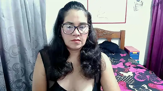 Mistresskloe01 online show from 10/15/25, 12:13