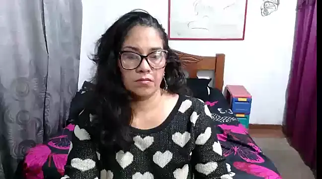 Mistresskloe01 online show from 01/10/25, 03:06