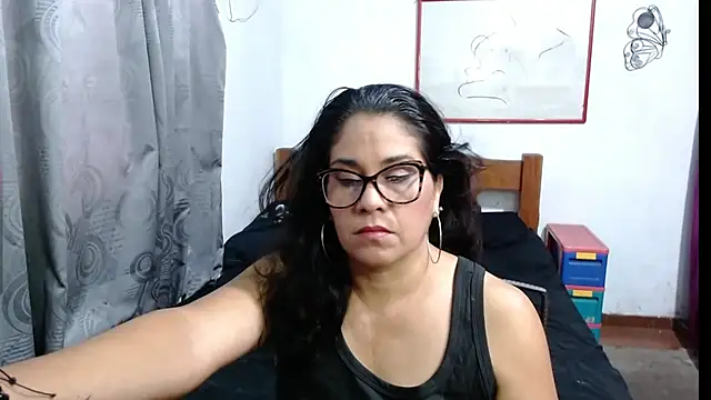 Mistresskloe01 online show from 02/19/25, 12:44