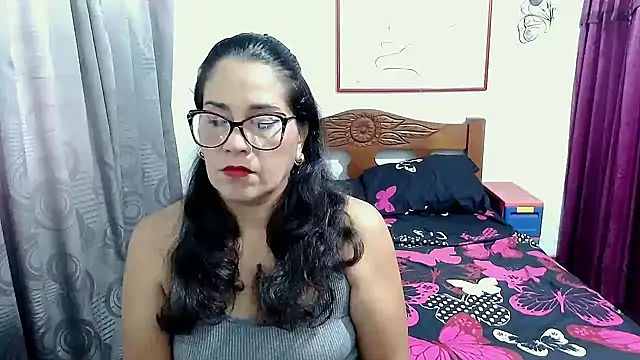 Mistresskloe01 online show from 10/16/25, 12:46