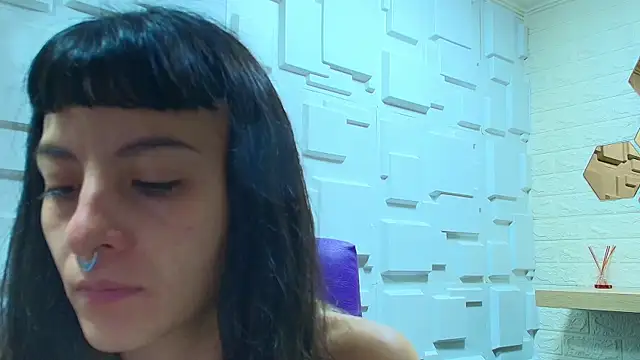 Snapshot of Naughty_Kittenm chatting on 03/04/25, 11:08 Naughty Kittenm online show from 03/04/25, 11:08