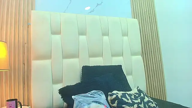 Snapshot of Naughty_Kittenm chatting on 06/03/26, 11:11 Naughty Kittenm online show from 06/03/26, 11:11