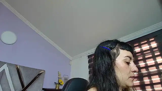 Snapshot of Naughty_Kittenm chatting on 10/02/25, 11:35 Naughty Kittenm online show from 10/02/25, 11:35