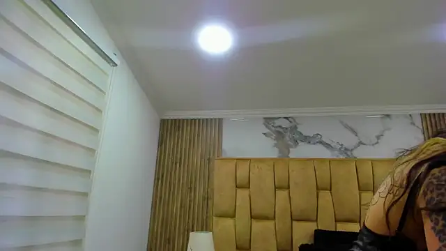 Snapshot of Naughty_Kittenm chatting on 05/11/26, 11:00 Naughty Kittenm online show from 05/11/26, 11:00