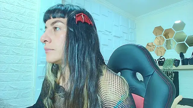 Naughty Kittenm online show from 11/26/25, 11:10