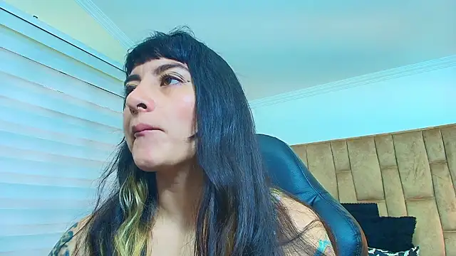 Snapshot of Naughty_Kittenm chatting on 03/03/26, 11:28 Naughty Kittenm online show from 03/03/26, 11:28
