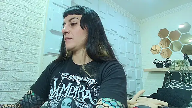 Naughty Kittenm online show from 11/20/25, 11:33