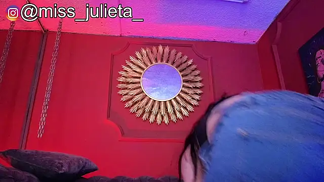 Snapshot of Julieta_Russell chatting on 07/01/26, 11:54 Julieta Russell online show from 07/01/26, 11:54