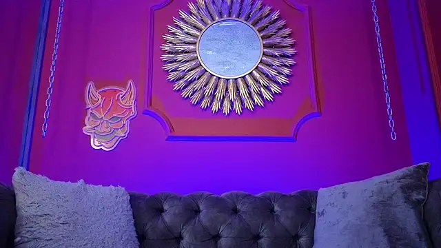 Julieta Russell online show from 03/31/26, 12:18