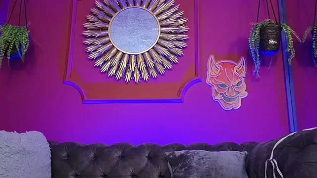 Julieta Russell online show from 01/15/26, 11:57