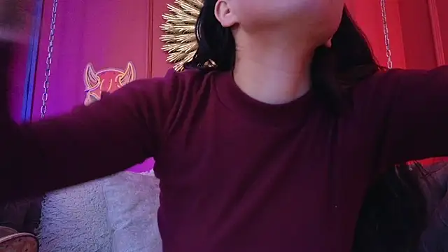 Julieta Russell online show from 11/15/25, 12:20