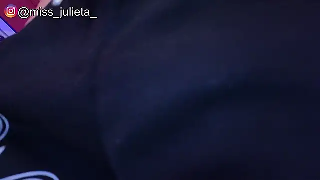 Julieta Russell online show from 05/25/26, 11:42