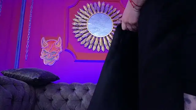 Julieta Russell online show from 03/26/26, 12:14