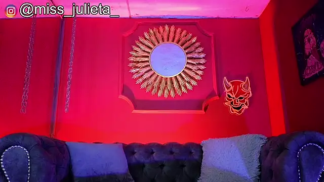 Snapshot of Julieta_Russell chatting on 07/09/26, 11:53 Julieta Russell online show from 07/09/26, 11:53