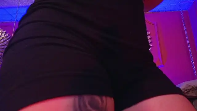 Julieta Russell online show from 02/04/26, 12:11