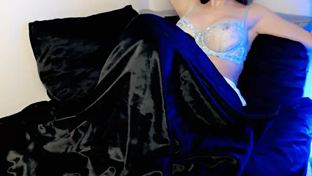 hotmask online show from 03/29/26, 07:15