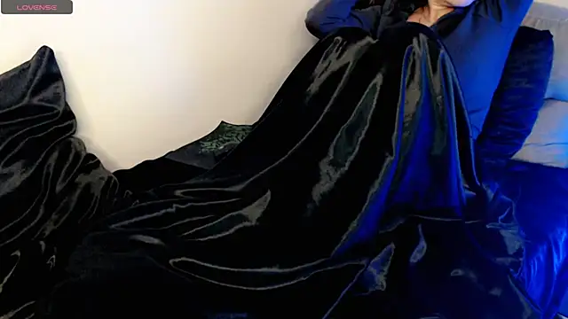 hotmask online show from 12/19/25, 07:05