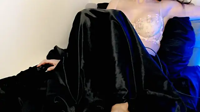 hotmask online show from 04/05/26, 07:42