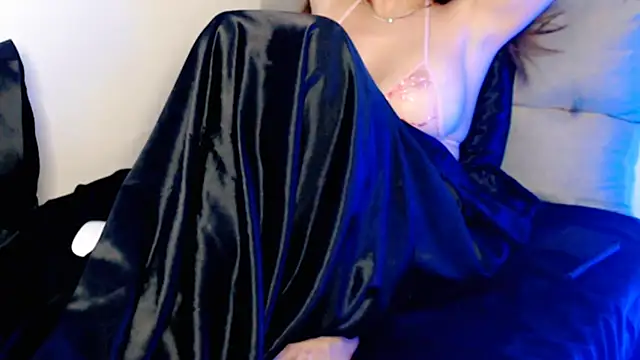 hotmask online show from 12/13/25, 08:04