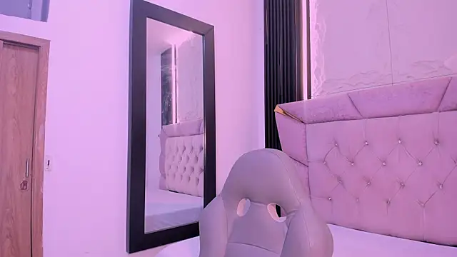 laurem-paulette online show from 09/27/25, 07:20